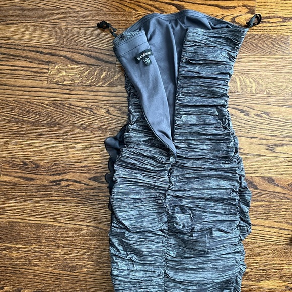 Grey/silver strapless cocktail mini dress - Picture 3 of 3